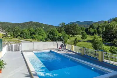 Image de Belle maison de vacances privée avec piscine privée, Wifi, Tv, terrasse, animaux admis, parking