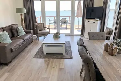 Image de Merveilleuse maison de vacances privée pour 6 personnes avec Wifi, Tv, terrasse et parking