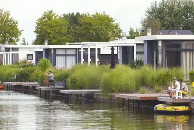 Magnifique maison de vacances privée pour 4 personnes avec Wifi, piscine, Tv, terrasse et parking