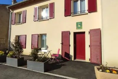 Image de Gîte cosy à Ville-au-Val, proche Nancy et Metz, randonnées, 1 chambre, parking et terrain privé.