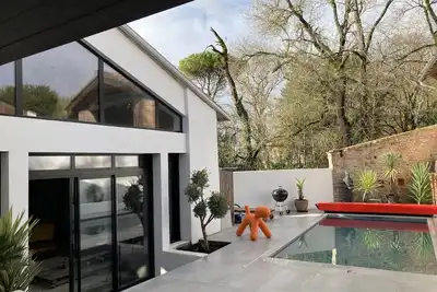 Image de Magnifique Loft de village entièrement rénovée avec piscine.