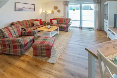 Image de Modern vacation home Küstenkoje with garden and terrace in Neßmersiel