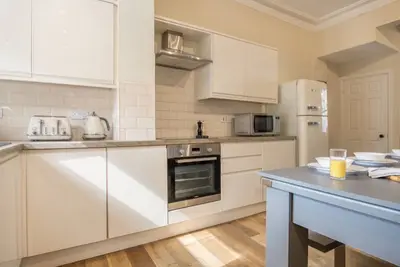 Image de Sleeps 6 Central York 5★Townhouse Parking Courtyard + Pool Table