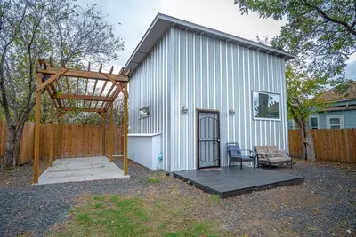 Image de Guest House with Loft Near Downtown