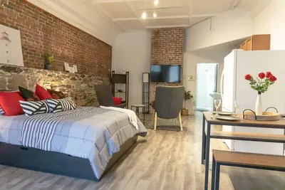 Image de Cozy Studio In the Heart Uptown Saint John! Parking Coffee