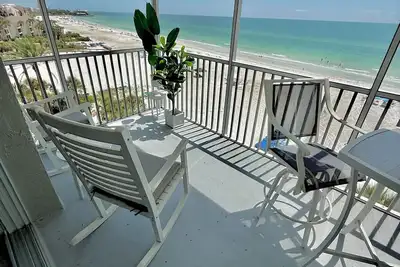 Image de Jaw dropping direct gulf & beach views!