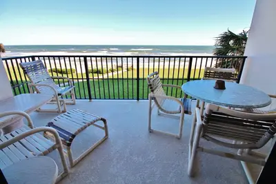 Image de Oceanfront Corner Condo with Stunning Views and Luxury Amenities!