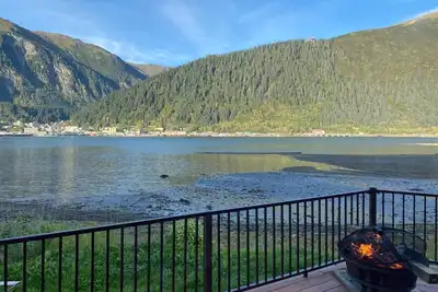 Image de Mountain N' Shores Chalet
