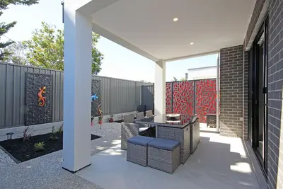 Image de ✿Stylish Townhouse; w/King Bed, Nbn, Netflix, Wifi