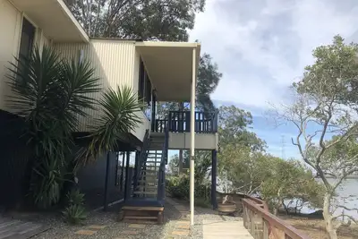 Image de Ocean Front Paradise. Fish off the Deck.