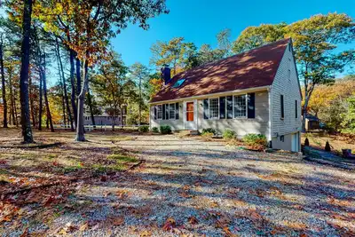 Image de Pristine, family-friendly home w\/ a large yard, free WiFi, private washer\/dryer