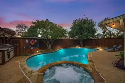Image de Best of Richardson | 5bd\/3ba with Pool, Patio, Bbq