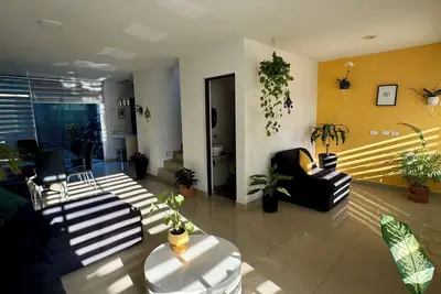 Image de Entire house la primavera