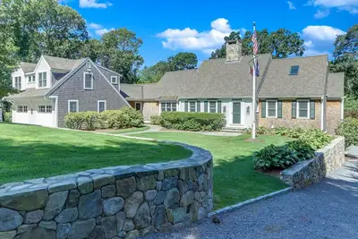 Image de Piece of Paradise: 054-Ol Magnificent Orleans Estate w/Pool, Tennis, Assoc. Beach on Pleasant Bay