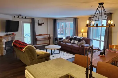 Image de Your Perfect Big White Ski Adventure Awaits - Ski In/Out, short walk to village