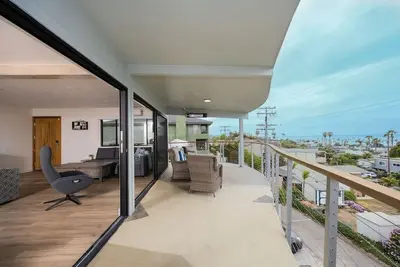 Stunning architectural Penthouse with ocean views