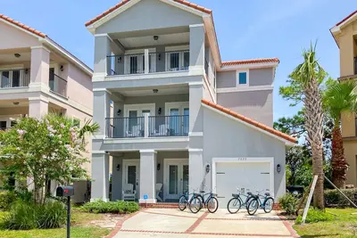 Image de \"Memory Maker Perdido\" 4/3. 5. Sleeps 12. Walk to pool. Close to bay and beach.