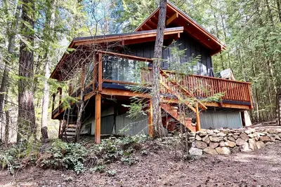 Image de Modern cabin with private beach access in Blind Bay!