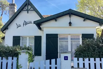 Image de Charmante Villa Arcachonnaise 7 pers. 150 mètres de la Plage