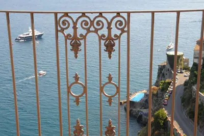 Image de Villa de luxe avec piscine privée près d'Amalfi, près de la plage, espaces extérieurs aménagés