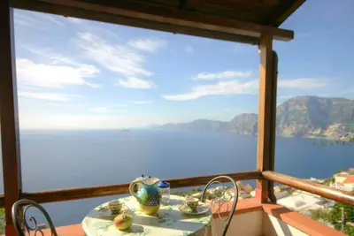 Image de Maison de plage romantique avec vue sur la mer à Praiano, près de Positano, parking privé