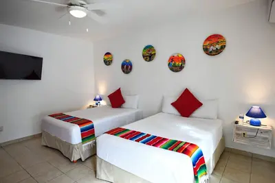 Image de 5 Bdr-Ensuite Bathrooms-Private Pool-Golf-Comfort