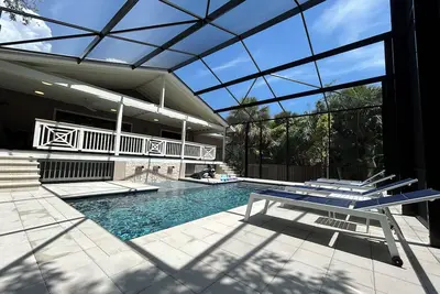 Image de Siesta Key Heated pool Home. Walk to Beach/Village. Check our monthly rate!