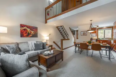 Image de Aspen Grove Getaway - Walk to Northstar!