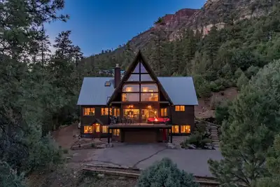 Image de Spacious Luxury Home Close to Downtown and Ski, Private Hot Tub, Amazing Views