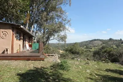 Image de Beautiful mud house in Villa Serrana with Wifi