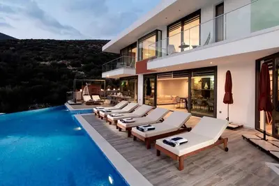 Image de Fabulous Luxury 4 Bedroom Villa with Sea Views and Heated Pool