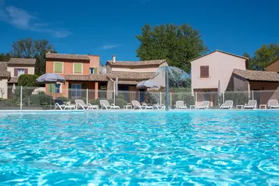 Image de Appt. 3 pièces 4 pers. (67 m²), terrasse, résidence avec piscine (Sault/Ventoux)