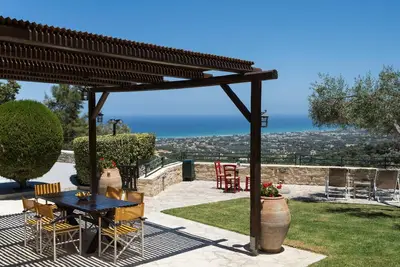 Image de Panoramic sea views! Full privacy and only 4km away from the beach and the city!