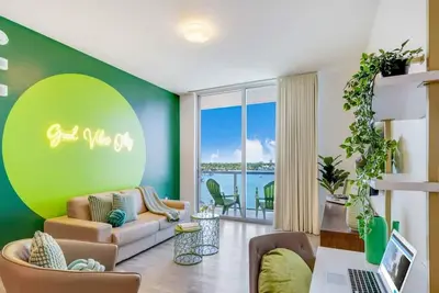 Image de Lovely Apartment|Rooftop Oasis | Bay View