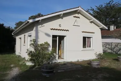Image de Réf 459 - Charmante maison à 2 pas des plages et du centre ville