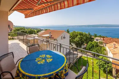 Image de Appartement de vacances avec grande terrasse et vue sur la mer