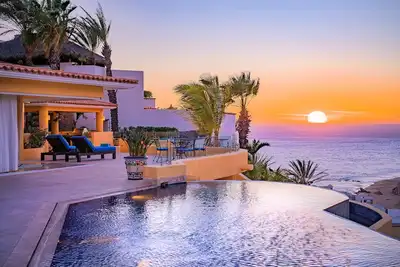 Image de Villa Dos Vistas: Huge Pool Deck w/ Ocean Views. Luxury Villa. Promos available