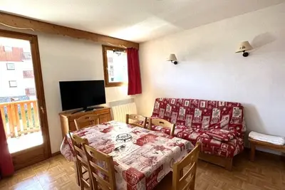 Image de Location saisonnière 3 pièces à Puy-Saint-Vincent, 6 personnes, proche pistes, piscine, parking inclus