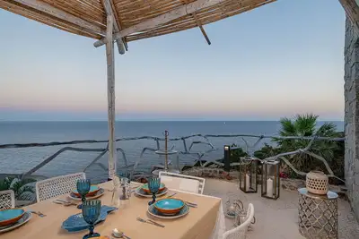 Image de 3 Suites - 14 places in Villa Orcehstra Sul Mare