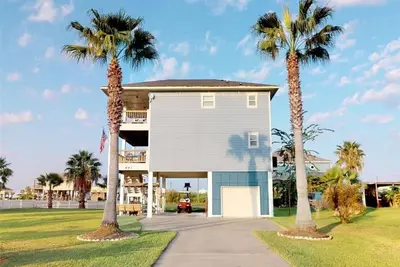 Image de Beautiful Beach Home 5 minutes walk from Beach