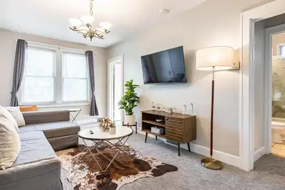 Image de Spacious 4 Br\/2 Ba – 4 Min Walk to Dt Ferndale!