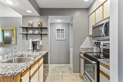 Deluxe Golf Condo at Pointe Royale Resort, Sleeps 8, Resort Amenities and Ticket Discounts!