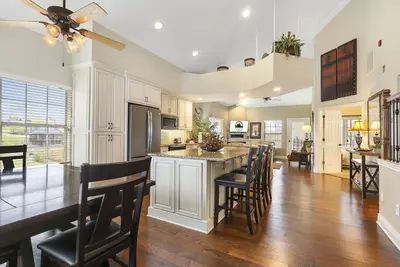 Lovely Golf Condo with All-Season Sunroom & Indoor Pool Access