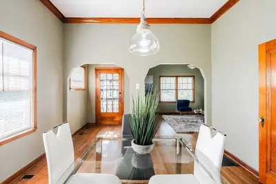Image de Downtown Bungalow | Fully Updated | Best Kc Views