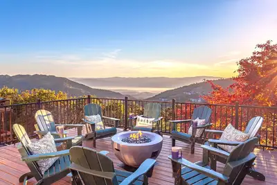 Image de Kettle View Lodge - Family-Friendly Retreat with Breathtaking Mountain Views