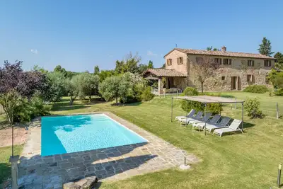 Villa Poggio del Sole, 8-10 Pax, Private Pool, Air Conditioned