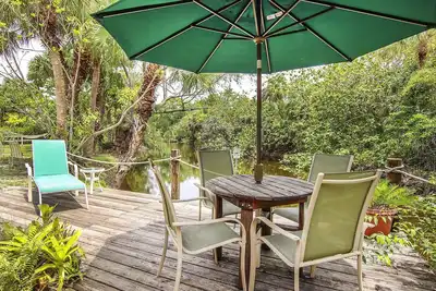 Image de West End Paradise Unit 1 Turtle 2 - One bedroom suite w/water views