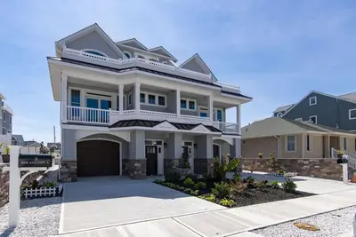 Image de Ocean and Beach Views from 5 decks in Ortley Beach