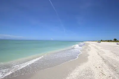 Image de West End Paradise Unit 3 Fish 6 - One bedroom suite w/water views