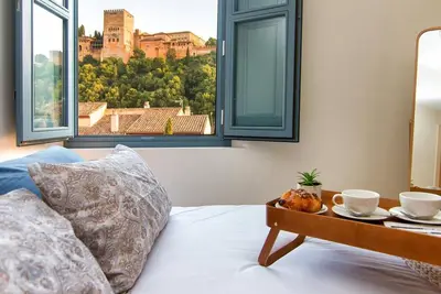 Image de A Piece of Heaven Over the Alhambra